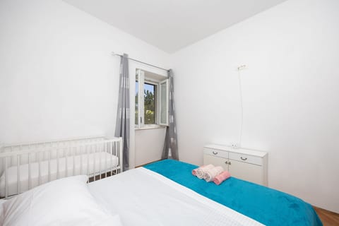 Apartment Family House Mislav - Unit 379033-13