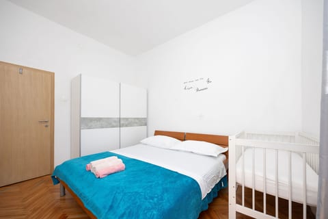 Apartment Family House Mislav - Unit 379033-13
