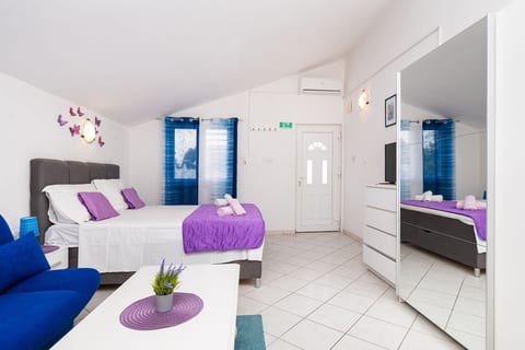 Apartments Miljenka - Unit 46908-61
