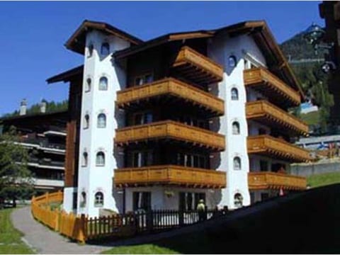 Paradiso 2, (Grächen), 2003