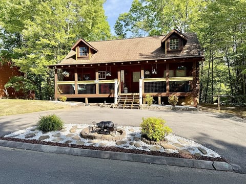 Experience the Great Smoky Mountains Vacation Time image 1