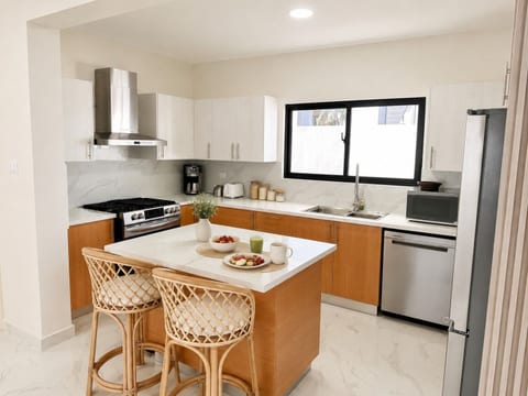 Private Pool Villa 3BR | Gated, 10 Min Downtown