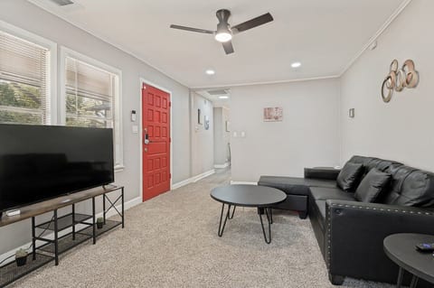 Lancaster Town Square House Near Downtown Dallas
