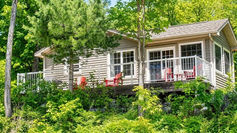 The cottage is bigger inside than it looks from the pictures (approximately 1295 sq. ft.).
