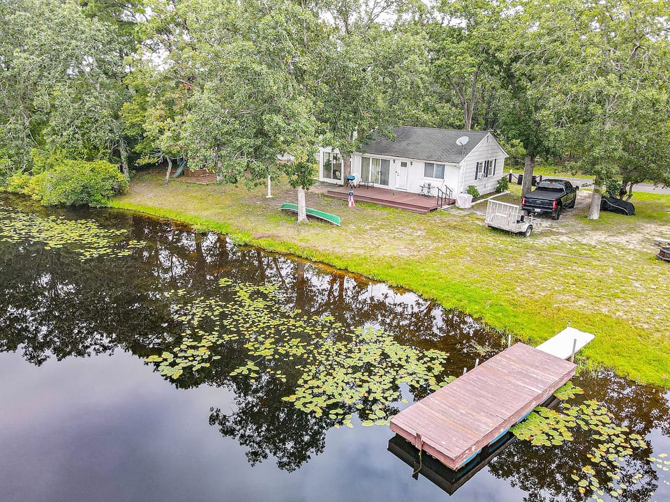 Lakefront Cottage -Canoe-Deck-FirePit-FreeCleaning image 1