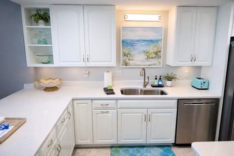 Beachfront Bliss•Navarre Beach•Sleeps 7