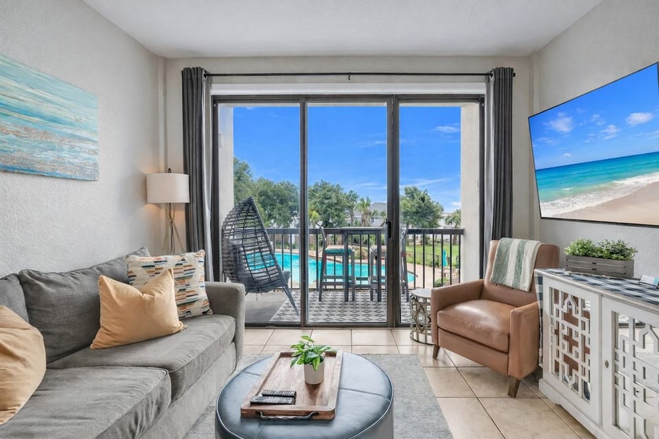 Waterfront Paradise•2.5 Miles from Beach•Boat Slip image 1