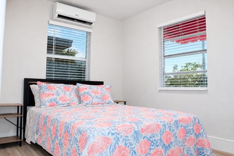 Flamingo Beach House | 2BR Near the Beach