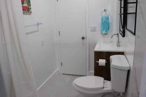 Flamingo Beach House | 2BR Near the Beach