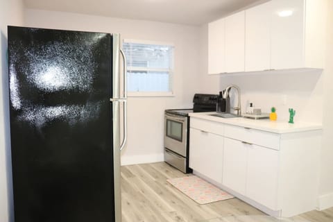 Flamingo Beach House | 2BR Near the Beach