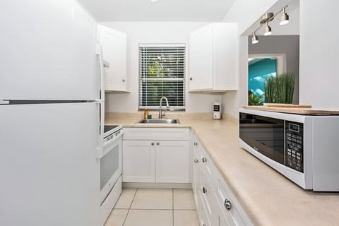 Ocean Breeze Home | Coastal Escape Near the Beach