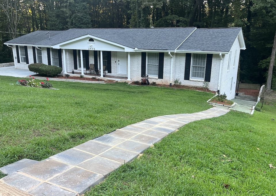 Luxe 5BR ATL HQ: Hot Tub + 15m to Airport & DT image 1