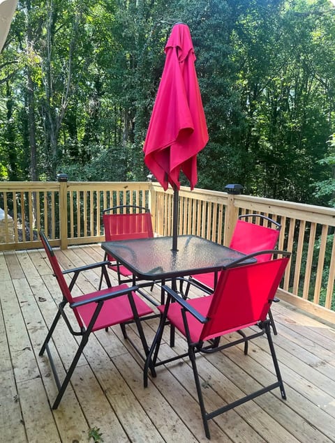 Luxe 5BR ATL HQ: Hot Tub + 15m to Airport & DT