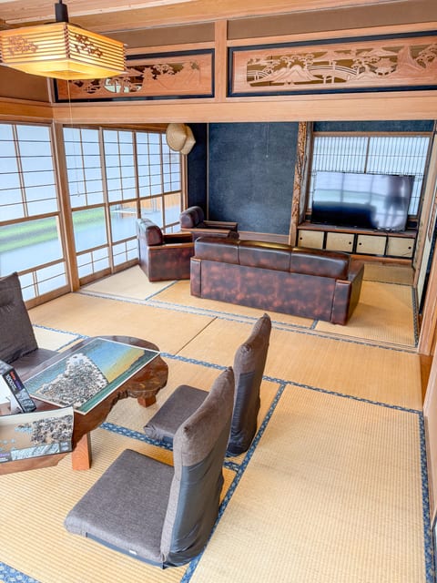 12 min to Nozawa · 5 Ski Fields · Sleeps 8