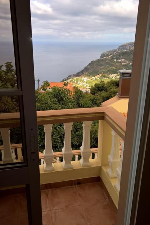 Super Penthouse Achada