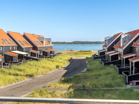 "Alli" - 100m from the sea