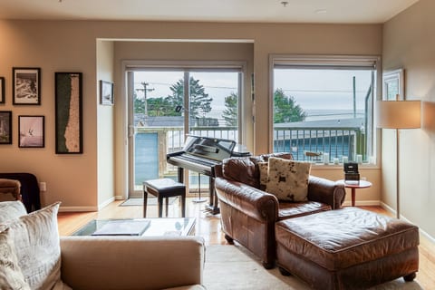 Living Area - Ocean View