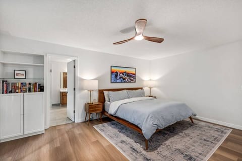 Charming Lake Oswego Retreat | Spacious & Serene