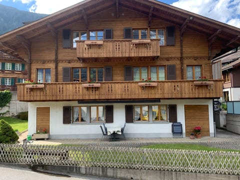 Alpenglühn Appartement/Fewo, Bad, WC, 3 Schlafräume