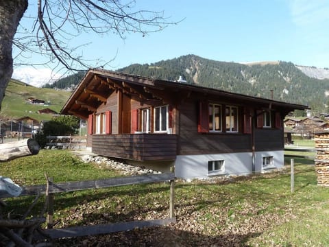 Bodehus Ferienhaus, Dusche, WC, 3 Schlafräume 4-Zimmer-Einzelchalet