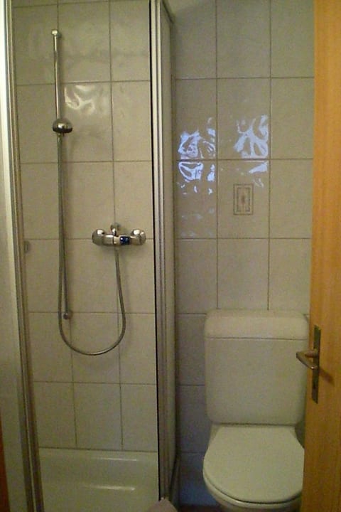 Studio Winklen Appartement/Fewo, Dusche, WC, 1 Schlafraum Studio