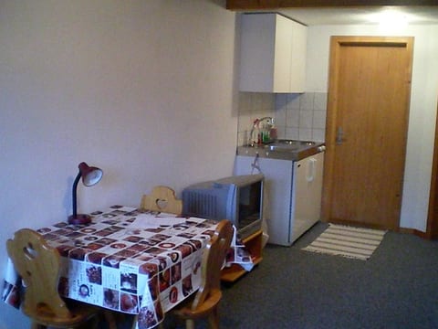 Studio Winklen Appartement/Fewo, Dusche, WC, 1 Schlafraum Studio