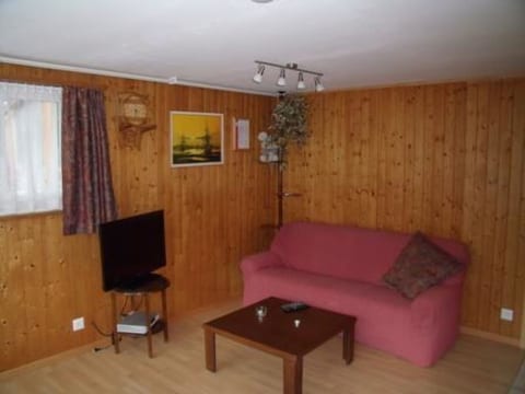Qualizza-Inniger Appartement/Fewo, Dusche, WC, 1 Schlafraum 2 Zimmerwohnung