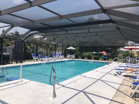 Manatee Lookout-Boat to Beach, Dock, Pool, Kayaks