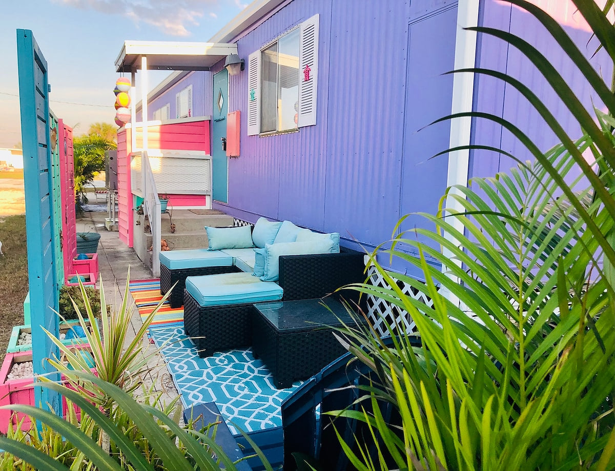 Cute area to hang out , privacy spot