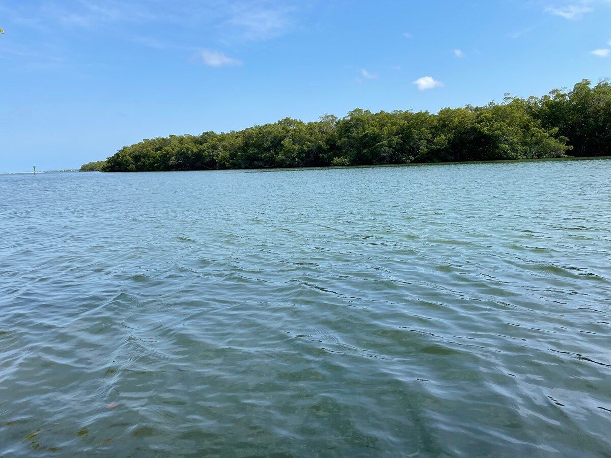 Saint James City ahhhhh really calm and quiet out here on the water!