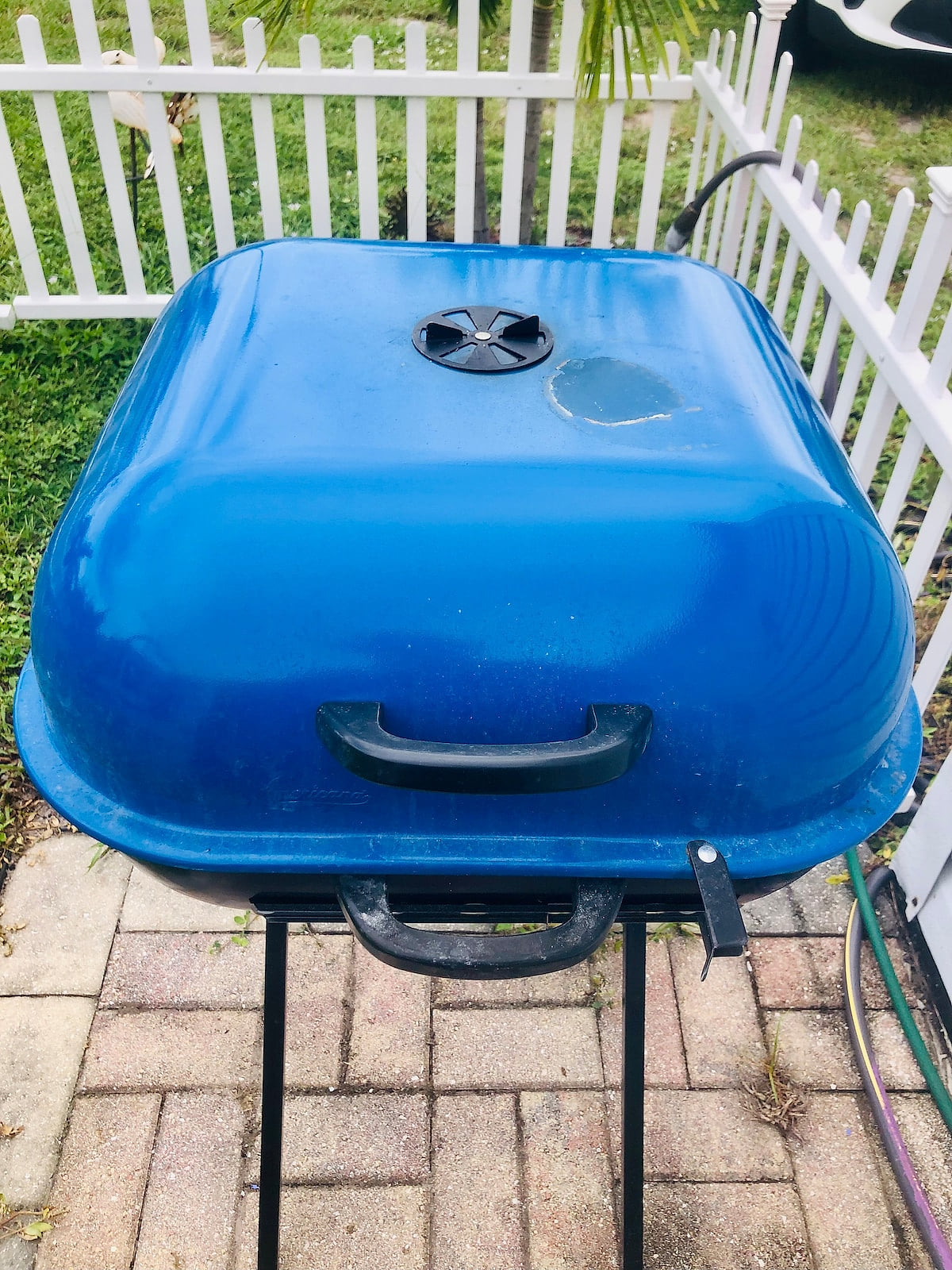 Charcoal grill