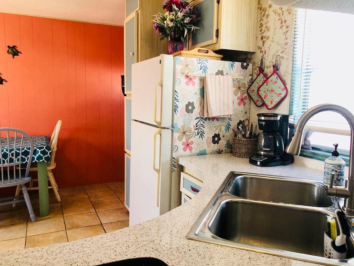 🌴ISLAND TIME! DOCK⚓️POOL🏊🏻‍♀️KAYAKS🛶Boat to Beach🏖 Pets image 65