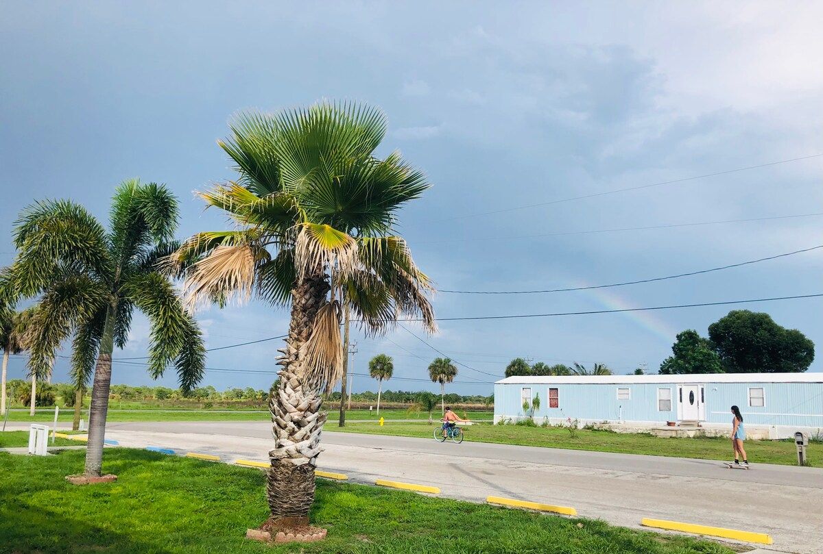Rainbows are so prevalent on Pine Island! This is also in our neighborhood!  We are in Flamingo Bay.