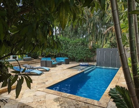 Gorgeous Private oasis with heated blue pool and your own waterfall