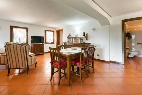 Home for hikers and cyclists. Garden and comfort