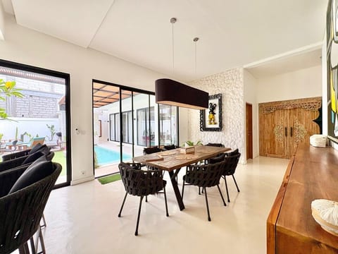 Luxury Villa great location with Rooftop