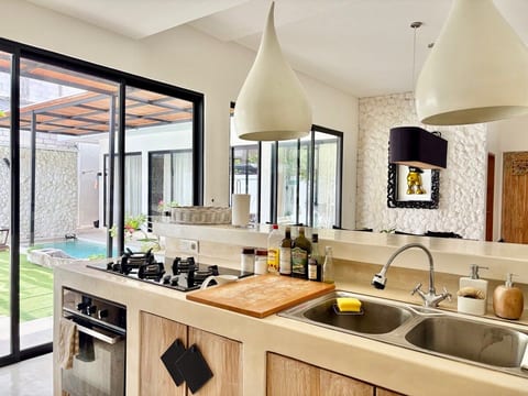 Luxury Villa great location with Rooftop