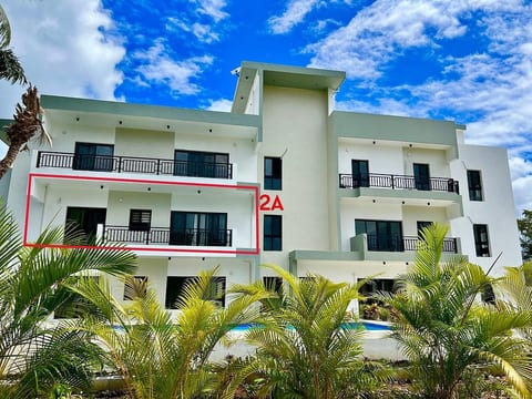 Luxury Vibe 1BR Getaway Short Walk to the Beach 2A