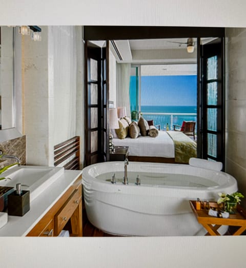 Mexico Open - Luxury Lodging