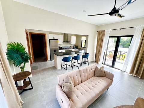 Modern Elegance Brand New 1BR Beachside Retreat 2B