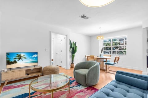 Lido Key Beach Escape | 2 Private Suites