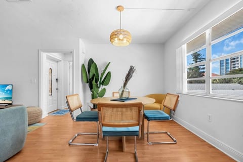 Lido Key Beach Escape | 2 Private Suites