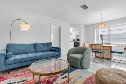 Cozy coastal living with Smart TV & relaxing vibe