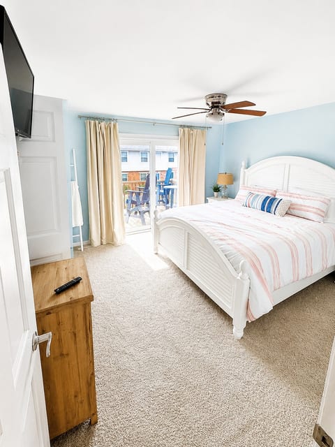 Oceanfront | Family Friend Retreat | Pool | Linens image 2