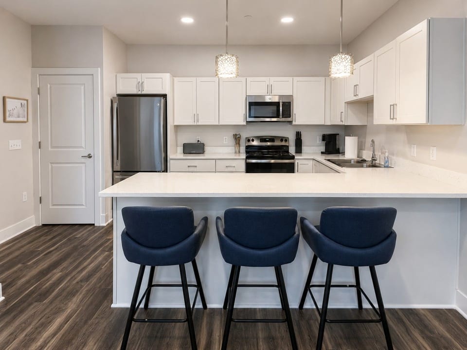 Kitchen with 3 bar stools