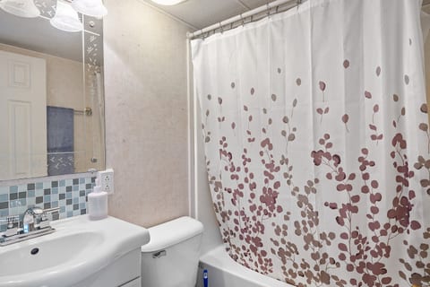 Full bathroom with everything you need for a convenient stay.