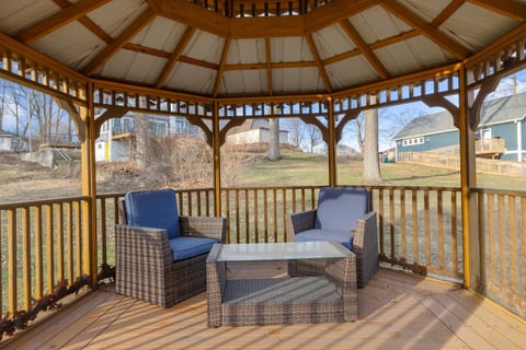 Gazebo that can be used by guests