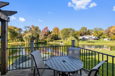Willow on the Pond - 4BR/2.5BA - MTM Premier 
