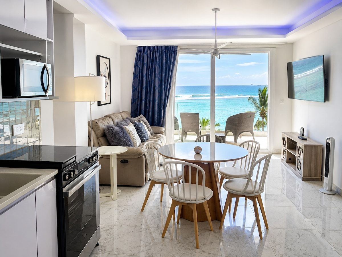 Beachfront - Stunning View
