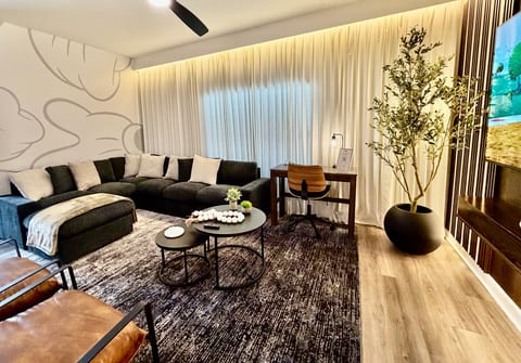 3163 - The Grand Magical Getaway 5BR